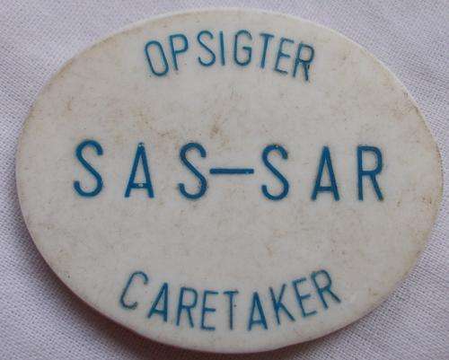 ORIGINAL SOUTH AFRICAN RAILWAYS BADGE -OPSIGTER / CARETAKER ***R1 START*** NO RESERVE!!!
