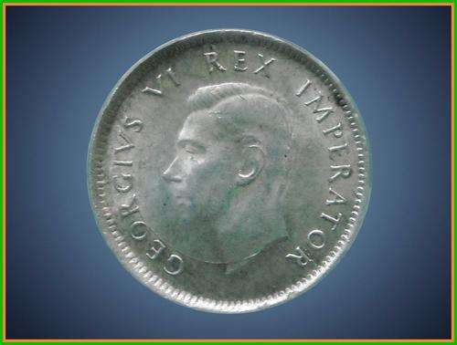 1942 SA Union 6 Pence (6d) # SANGS AU 53 - Cracked Die