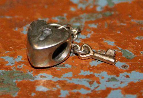 Pandora 14ct gold and sterling silver charm bead: Key to My Heart