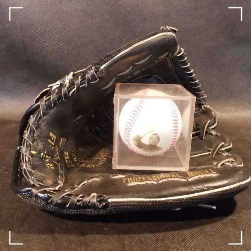Highly Collectible Taiwan Major League Boxed Baseball with Leather Glove!!!