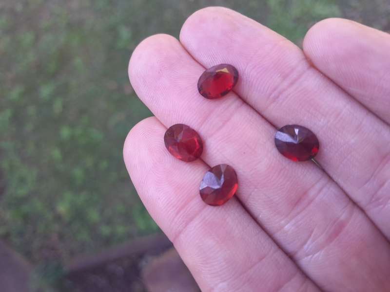 Natural 6.4 Ct Two pair`s of Red Garnets