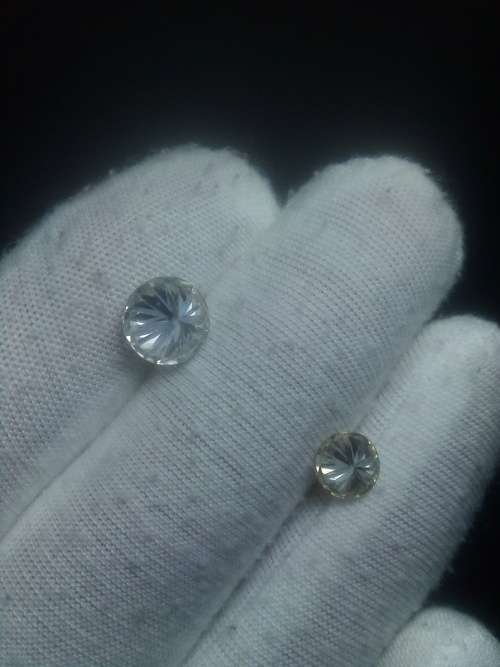 2.85 Ct Moisenite 2 Pc For sale