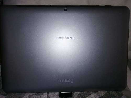 Apple IPad 2 16GB and Samsung Tab 2 32GB 10" Second Hand Great Condition.