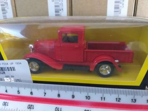 1934 FORD PICKUP TRUCK RED 1/43 DIECAST MODEL CAR BY ROAD SIGNATURE