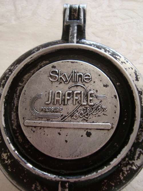 original vintage SKYLINE JAFFLE MAKER