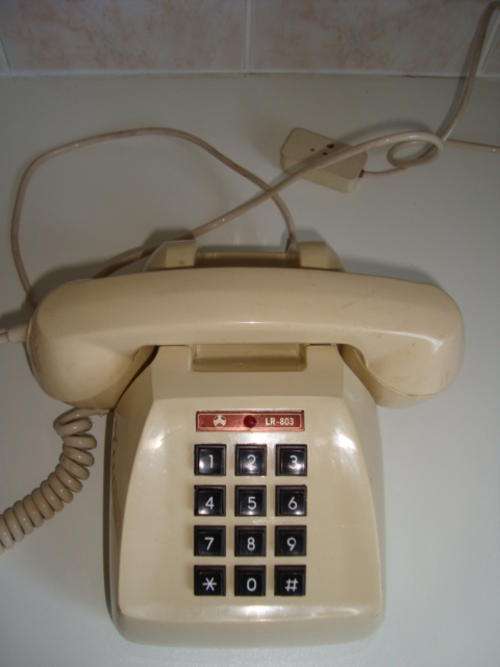 old LONG RIVER TELEPHONE LR-803