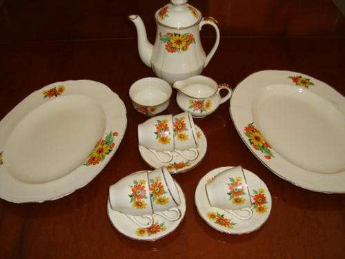ALFRED MEAKIN tea set from the 1930 s - 15 pieces