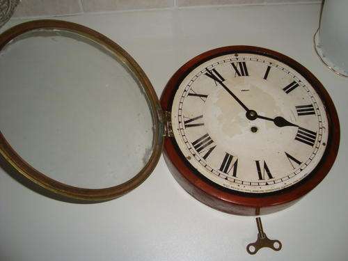 F W ELLIOTT wall clock made in England  during WORLD WAR 2 in 1939 with WIND UP KEY