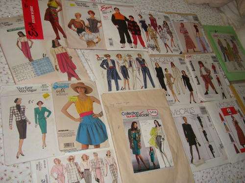 17 x mixed lot of sewing patterns - VOGUE, MCCALLS,BURDA