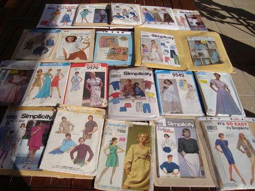 23 x SIMPLICITY sewing patterns