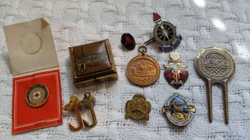 vintage lot of MIXED BADGES plus pocket ASHTRAY