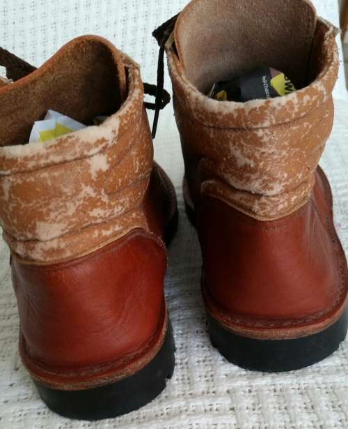 GENIUNE LEATHER ladies BOOTS for hiking