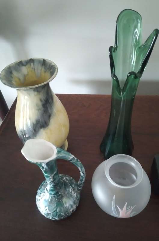 4 Lovely glass vases in excellent condition