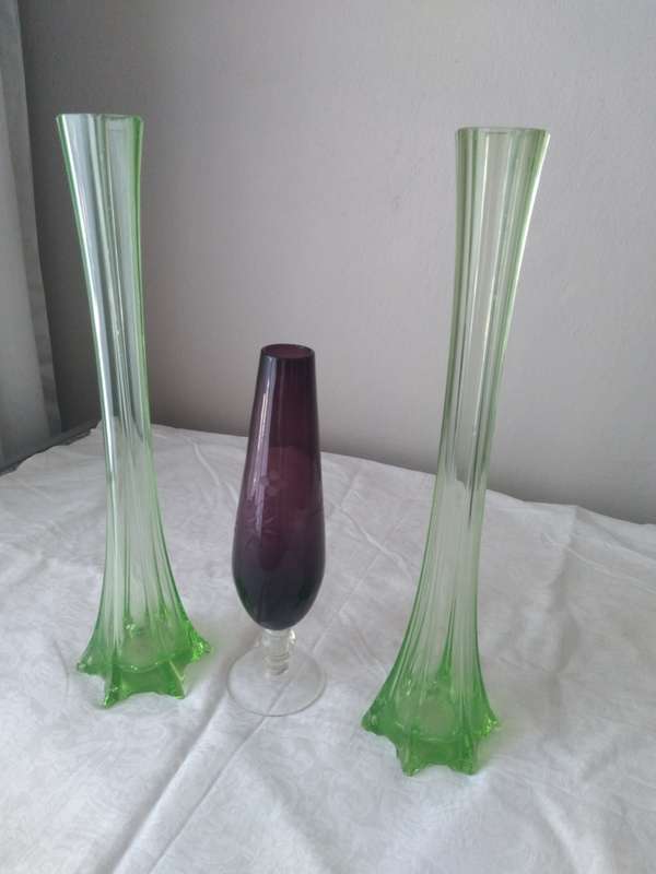 2 x  green vintage glass vases