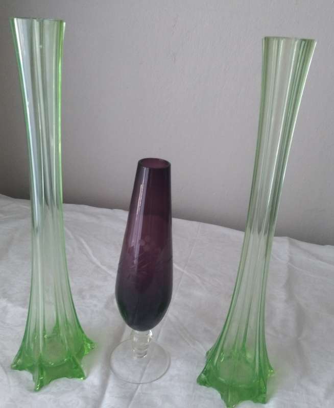 2 x  green vintage glass vases