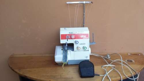 Elna Lock L4 overlocker.