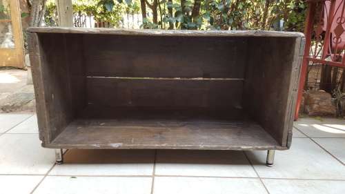 Large old box TV stand / coffee table.