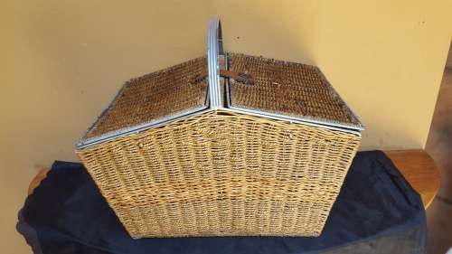 Old wicker picnic basket.