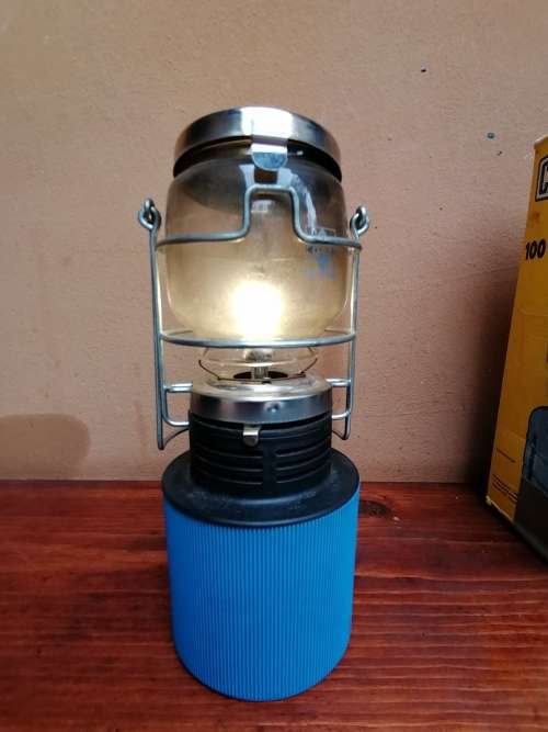 Mini cadac gas lamp.