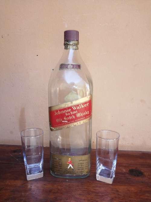 Large Johnnie Walker bottle and 2 glasses.