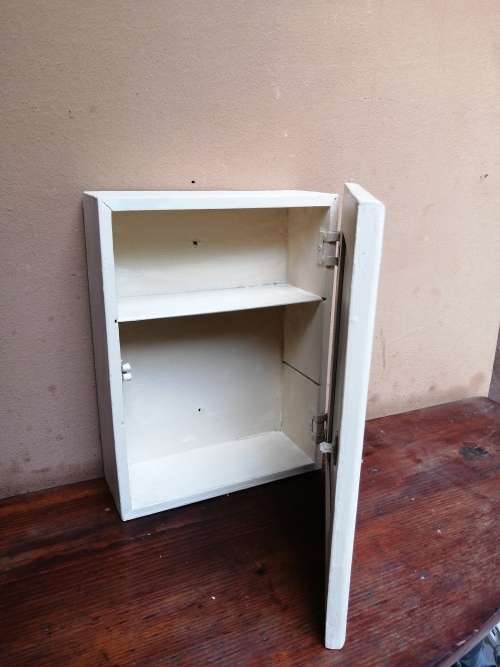 Lovely cream medicine cabinet.
