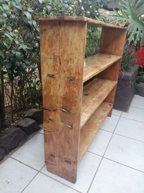 Lovely, large rustic old pine bookshelf.