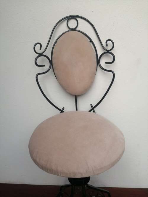 Beautiful, decorative metal bordoux chair.