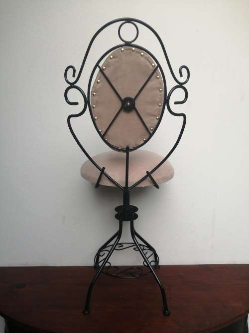 Beautiful, decorative metal bordoux chair.