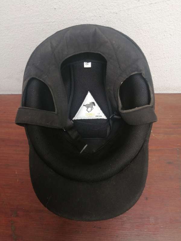 Beautiful Trident horse riding hat.