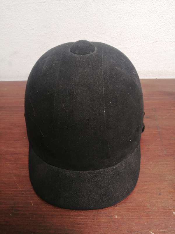 Beautiful Trident horse riding hat.