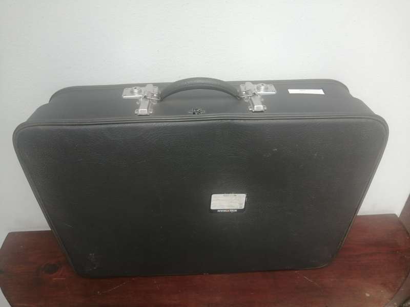 Lovely large grey vintage Revelation suitcase.