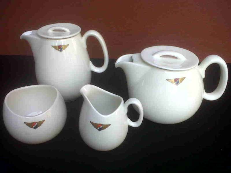 JERGENS CARAVAN CROCKERY