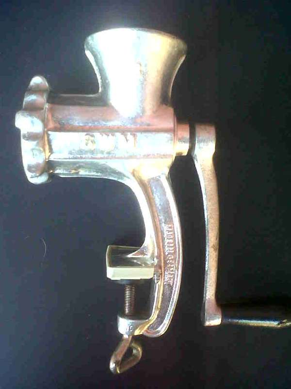 OLD No 8 MEAT GRINDER