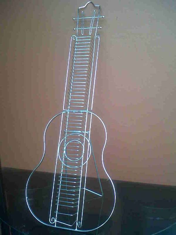 METAL GUITAR CD/DVD STAND