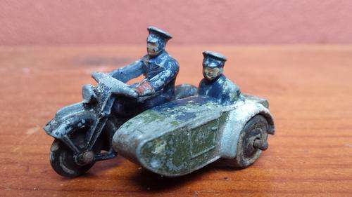 Dinky Toys. Old army sidecar motorbike.