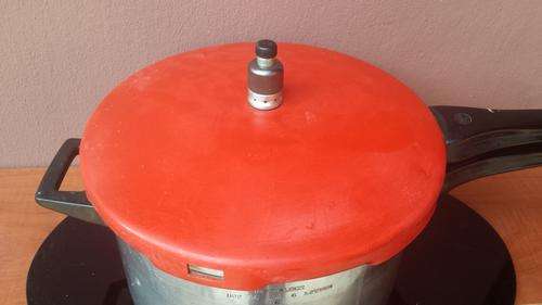 Old tedelex pressure cooker on sale