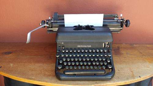 Awesome old Remington typewriter.