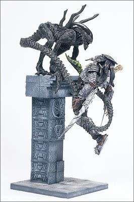 ALIEN ATTACKS PREDATOR