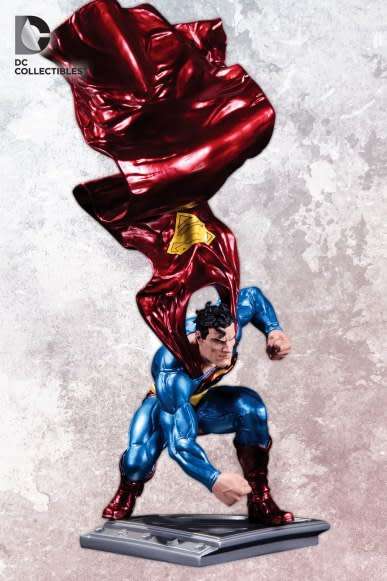 SUPERMAN THE MAN OF STEEL STATUE BY LEE BERMEJO
