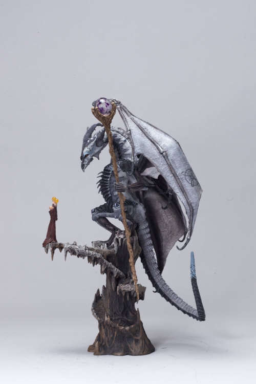 Mcfarlane - Deluxe Box set - SORCERERS DRAGON CLAN 3