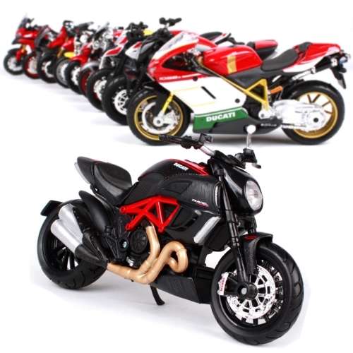x10 - Maisto Ducati 1/18 Models