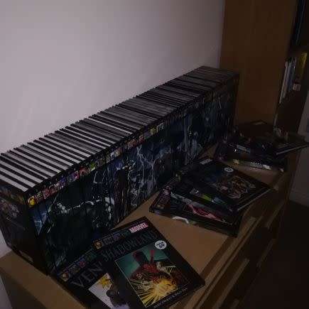 THE Complete (+100) - Ultimate Marvel Graphic Novel Collection with +50 eaglemoss Marvel Figurines