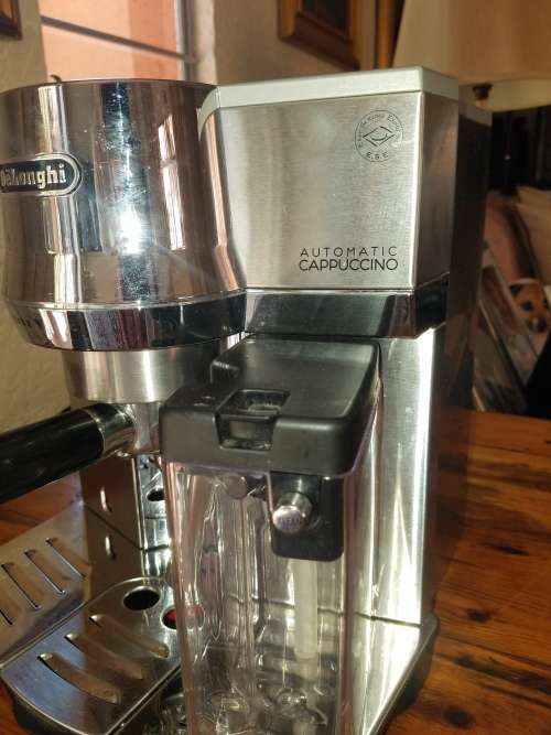 Delonghi Automatic Cappuccino Machine Near New Condition