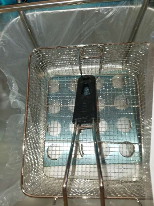 Double Electric Deep Fryer - New - Demo unit