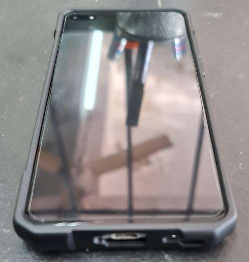 Huawei P40 For Sale [Excellent Condition,E Sim Supported ,5G Enabled Has Balance Of Warranty]