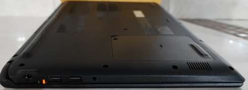 Acer Aspire i3 Laptop [Please Read Laptop Has Some Issues Comes On Though]