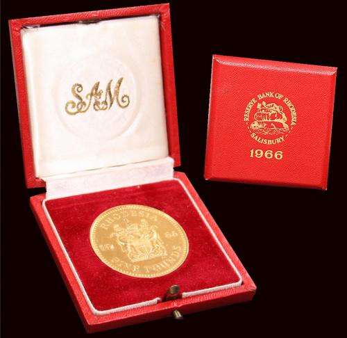 RHODESIAN FIVE POUND 40GRAM SOLID 22CT GOLD COIN