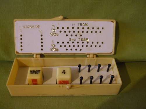 Vintage Pocket Test Cricket Dice Game