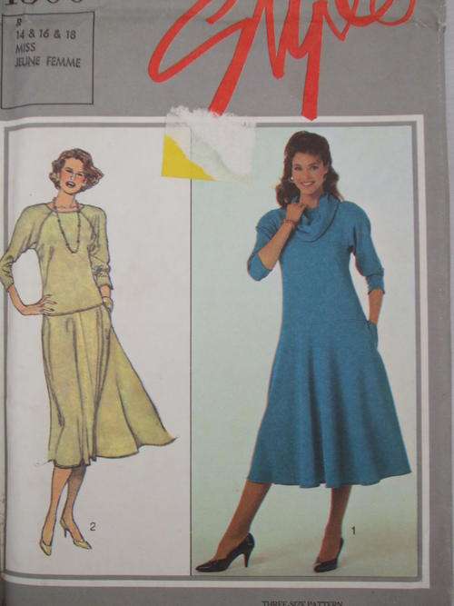 Style Dress Pattern sizes 14-16-18 (Unused)