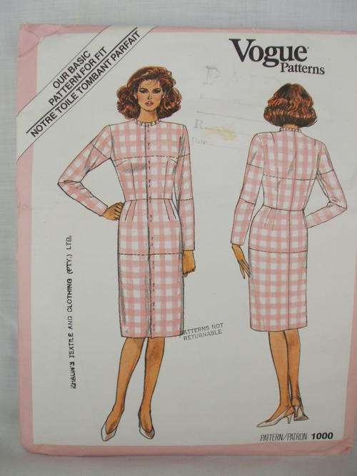 Vogue Basic Pattern size 8 (unused)